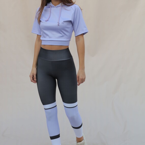 https://uae.kyveli.me/products/comfy-workout-top